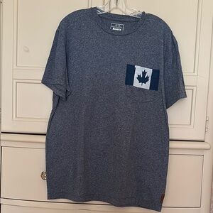 Men’s Roots T-Shirt with Maple Leaf on the Pocket Blue and Beige Size XL